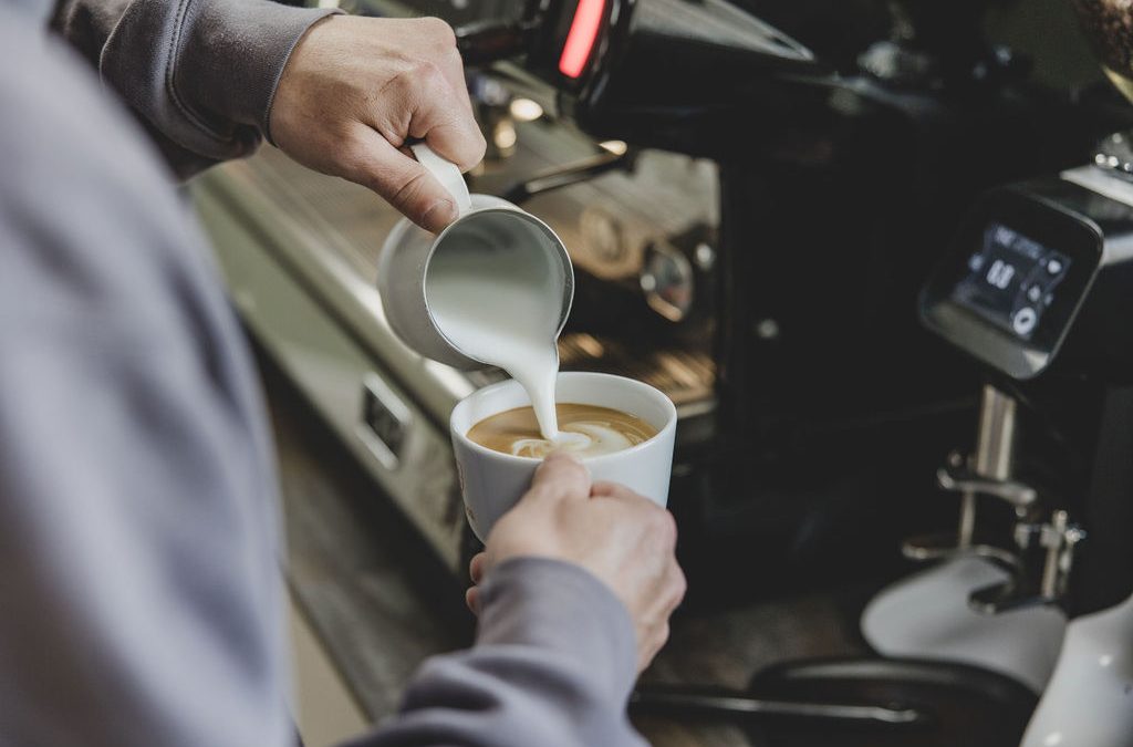 Barista Training Tips: How to Improve Coffee Skills at Any Level